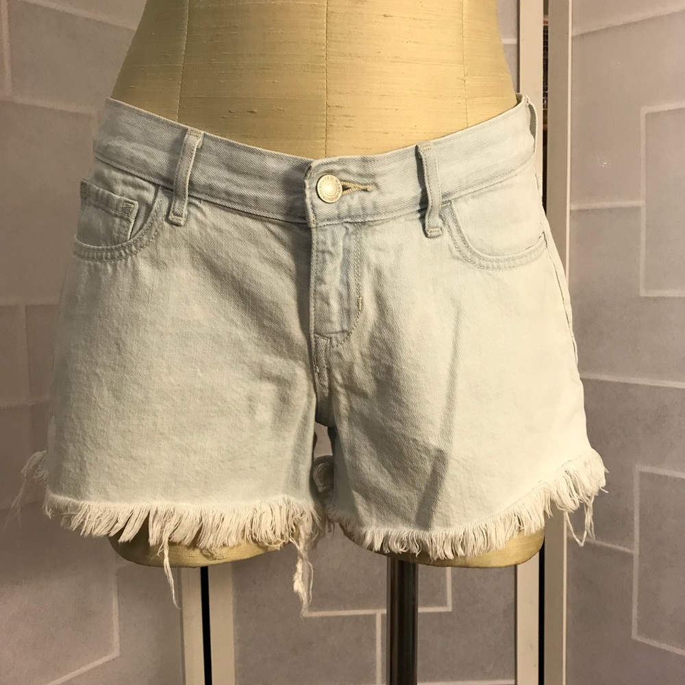 Denim destroyed shorts